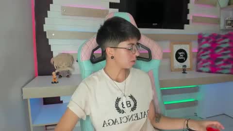 Blue  online show from 4, 12, 2025