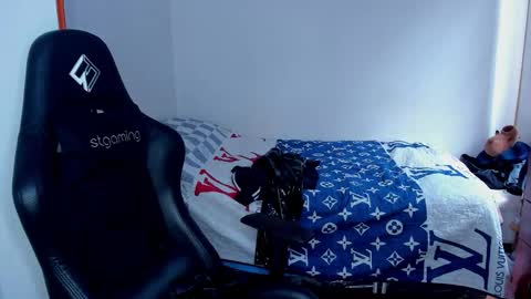 Twitter BreddTommy IG tommy bredd online show from 26, 2, 2026