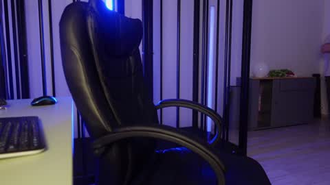  tommy burnzzz  online show from 10, 1, 2025