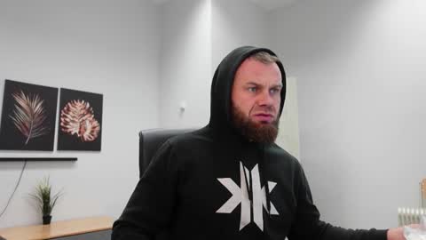  tommy burnzzz  online show from 29, 11, 2025