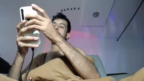 Snapshot of tommy_c0rtez chatting on 19, 2, 2025 Thomas online show from 19, 2, 2025