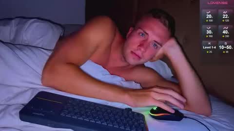 Snapshot of tommy_cumfinger chatting on 30, 10, 2025 Tommy online show from 30, 10, 2025