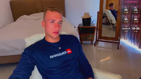 Snapshot of tommy_cumfinger chatting on 1, 11, 2025 Tommy online show from 1, 11, 2025