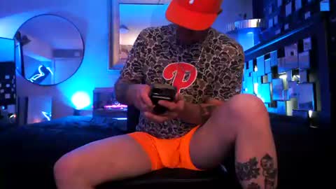 Snapshot of tommy_knuckles chatting on 14, 6, 2026 Tommy online show from 14, 6, 2026