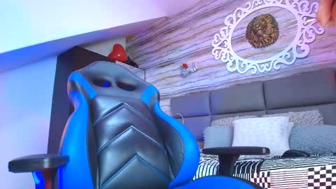 tommy_will online show from 28, 2, 2025