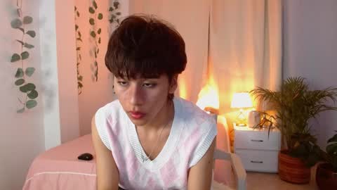 Tommy Foxboy online show from 1, 2, 2025