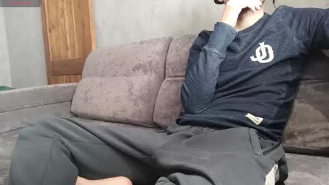 tommyshe1by online show from 18, 9, 2025