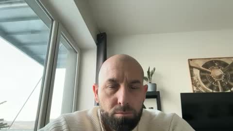 Thomas Fit online show from 8, 1, 2026