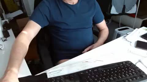 Tom online show from 9, 3, 2026