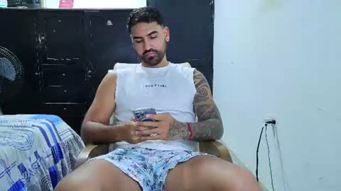 Snapshot of tomy_johnson2 chatting on 8, 7, 2026 Tomas jhonson online show from 8, 7, 2026