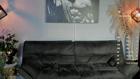 tomy_scott6 online show from 2, 10, 2025