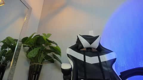 Snapshot of tonny_collins chatting on 23, 11, 2025 tonny_collins online show from 23, 11, 2025