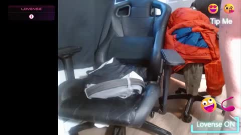 tonytonytony3001 online show from 4, 2, 2026