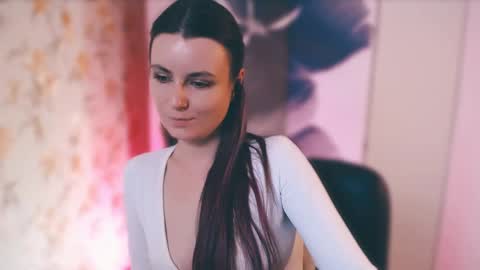 Snapshot of too_beautiful chatting on 4, 3, 2025 Elizabeth online show from 4, 3, 2025