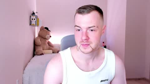 Snapshot of toohornyserj chatting on 24, 1, 2025 toohornyserj online show from 24, 1, 2025