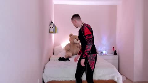 Snapshot of toohornyserj chatting on 3, 2, 2025 toohornyserj online show from 3, 2, 2025