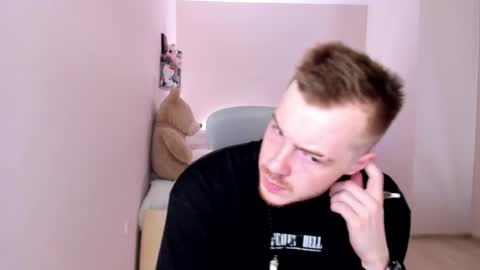 Snapshot of toohornyserj chatting on 11, 3, 2025 toohornyserj online show from 11, 3, 2025