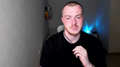 Snapshot of toohornyserj chatting on 10, 10, 2025 toohornyserj online show from 10, 10, 2025