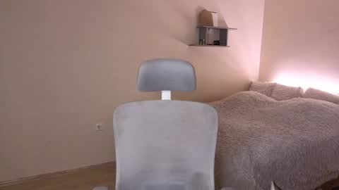 toohornyserj online show from 17, 4, 2026