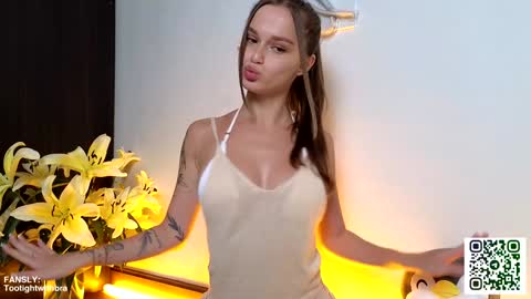 Snapshot of tootightwithbra chatting on 13, 12, 2024 Kira online show from 13, 12, 2024