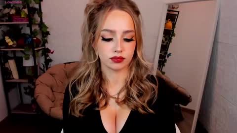 Snapshot of top_twins chatting on 19, 2, 2025 Yara online show from 19, 2, 2025