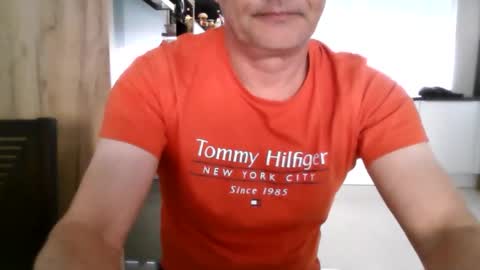 Snapshot of topsecreton chatting on 19, 5, 2026 topsecreton online show from 19, 5, 2026