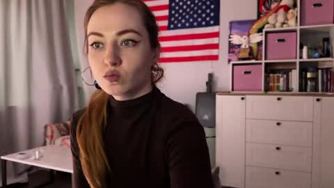 Lina  Next stream January 4  11am UTC 0 online show from 18, 5, 2026