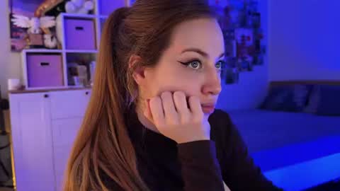 Snapshot of topwitch chatting on 17, 7, 2026 Lina Next stream January 4 11am UTC 0 online show from 17, 7, 2026