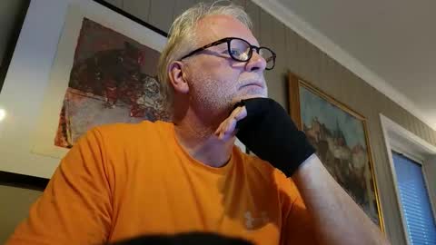 Snapshot of toreeman chatting on 18, 11, 2025 toreeman online show from 18, 11, 2025