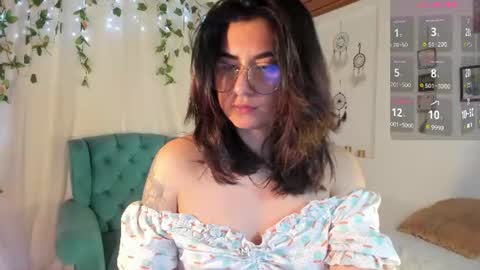 tori_just online show from 20, 7, 2026
