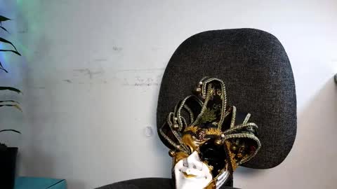 Enzo Moretti online show from 18, 11, 2025