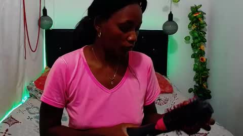 Snapshot of tory_montannaxx chatting on 24, 1, 2025 tory_montannaxx online show from 24, 1, 2025