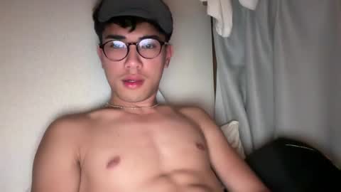 Snapshot of toshikaro0 chatting on 10, 5, 2026 Karo online show from 10, 5, 2026