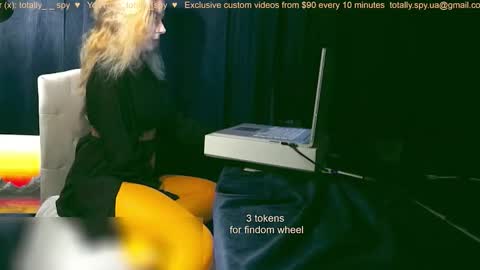 Madam Viktoria   Vacation in Portugal  2811 - 0412 online show from 29, 10, 2025