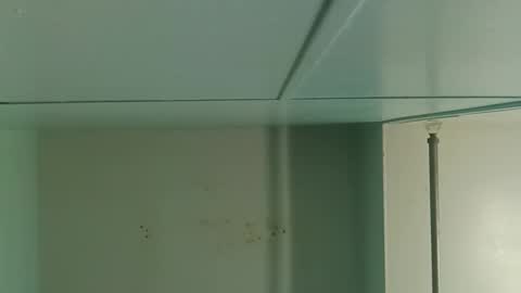 totallyawesome_65 online show from 5, 10, 2025