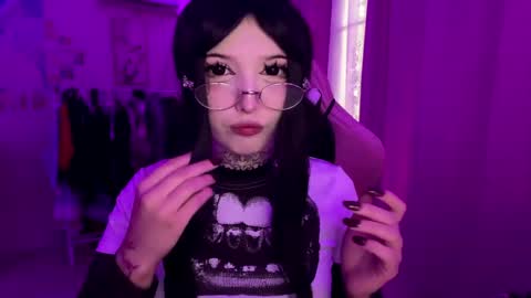 Snapshot of totcherry chatting on 6, 4, 2026 Lina online show from 6, 4, 2026