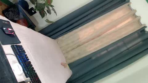 Snapshot of touch_my_body_daddy chatting on 8, 2, 2025 touch_my_body_daddy online show from 8, 2, 2025