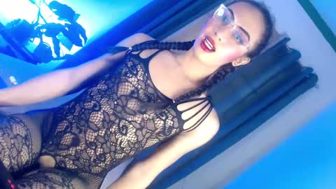 Snapshot of touch_my_body_daddy chatting on 15, 2, 2025 touch_my_body_daddy online show from 15, 2, 2025