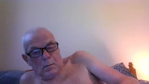 Snapshot of touche5656607203 chatting on 17, 12, 2025 touche5656607203 online show from 17, 12, 2025