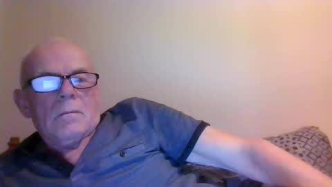 Snapshot of touche5656607203 chatting on 21, 12, 2025 touche5656607203 online show from 21, 12, 2025