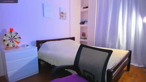 Snapshot of toxic_lina chatting on 1, 12, 2025 Ellina online show from 1, 12, 2025