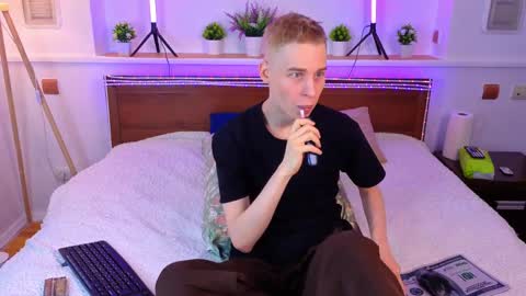 Max online show from 12, 4, 2026