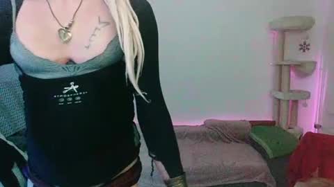 Patrizia online show from 21, 12, 2024