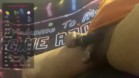 Snapshot of toysformycock chatting on 5, 11, 2025 ToysForMyCock online show from 5, 11, 2025