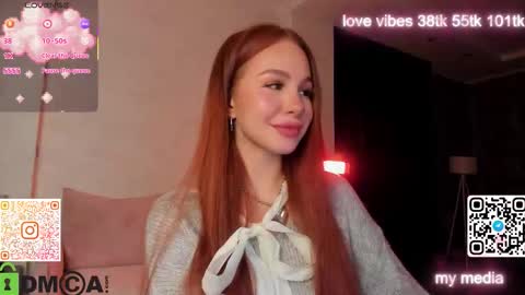 Snapshot of tracy_tay1or chatting on 18, 9, 2025 Tracy GMT2 Mon 3 AM - 4 PM Tue 3 AM - 4 PM Wed 3 AM - 4 PM Thur 3 AM - 4 PM Fri 3 AM - 4 PM online show from 18, 9, 2025