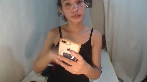 Snapshot of trans_vivamax69 chatting on 18, 3, 2026 Amor THUMBS-UP ME online show from 18, 3, 2026