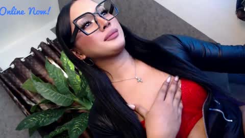 Snapshot of transbadassx chatting on 5, 12, 2024 CLEOPATHRA online show from 5, 12, 2024