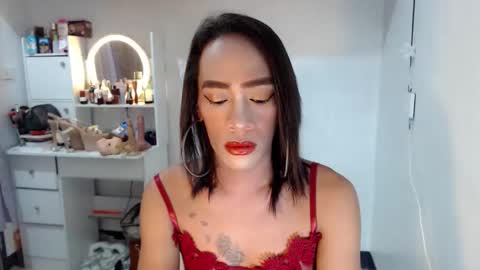 transeugene1990 online show from 14, 4, 2026