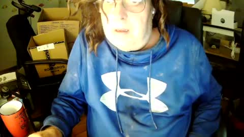 Snapshot of transmtfhello chatting on 29, 7, 2026 Peter online show from 29, 7, 2026