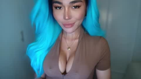 Snapshot of transnextdoor_ chatting on 27, 1, 2025 ALMIGHTY GODDESS VALENTINA online show from 27, 1, 2025